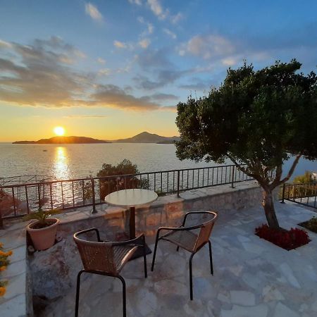 Apartments Mitrovici Milocer سفيتي ستيفان المظهر الخارجي الصورة