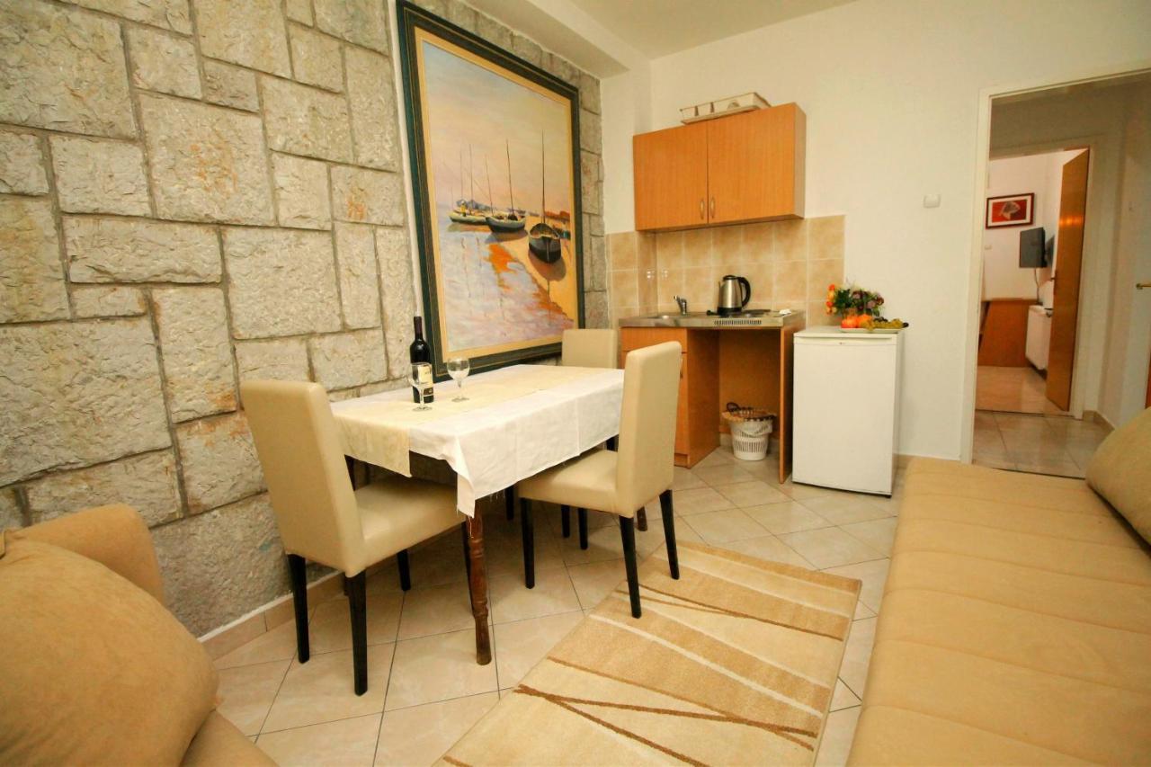 Apartments Mitrovici Milocer سفيتي ستيفان المظهر الخارجي الصورة