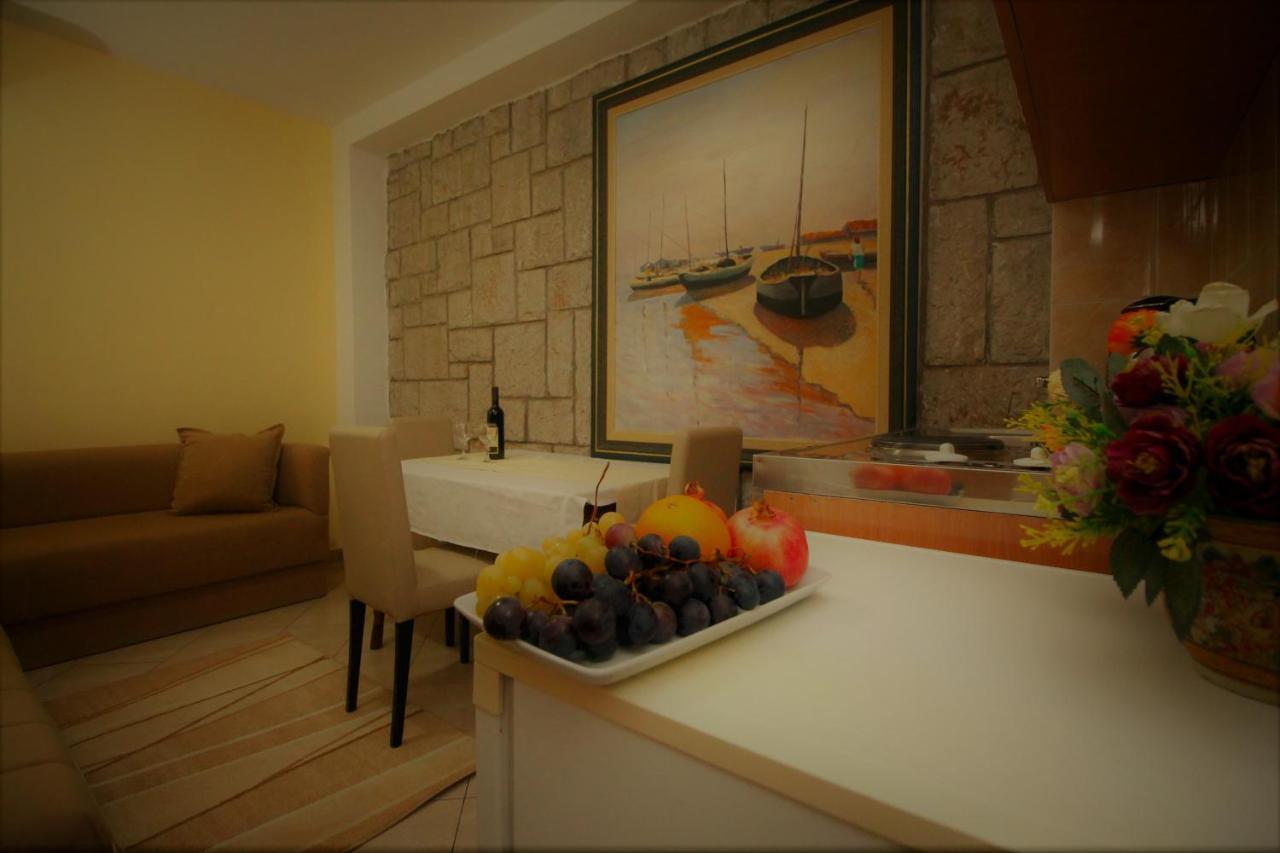 Apartments Mitrovici Milocer سفيتي ستيفان المظهر الخارجي الصورة