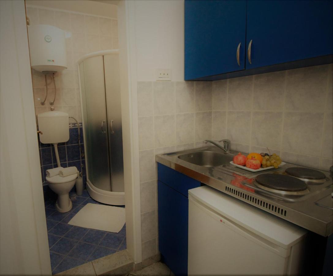 Apartments Mitrovici Milocer سفيتي ستيفان المظهر الخارجي الصورة