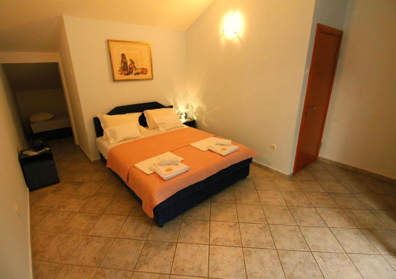 Apartments Mitrovici Milocer سفيتي ستيفان المظهر الخارجي الصورة