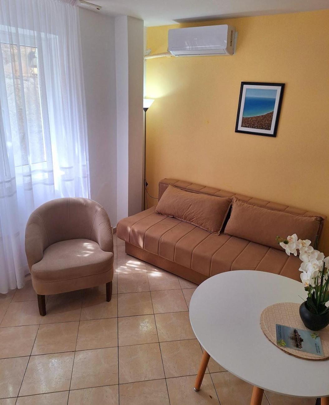 Apartments Mitrovici Milocer سفيتي ستيفان المظهر الخارجي الصورة